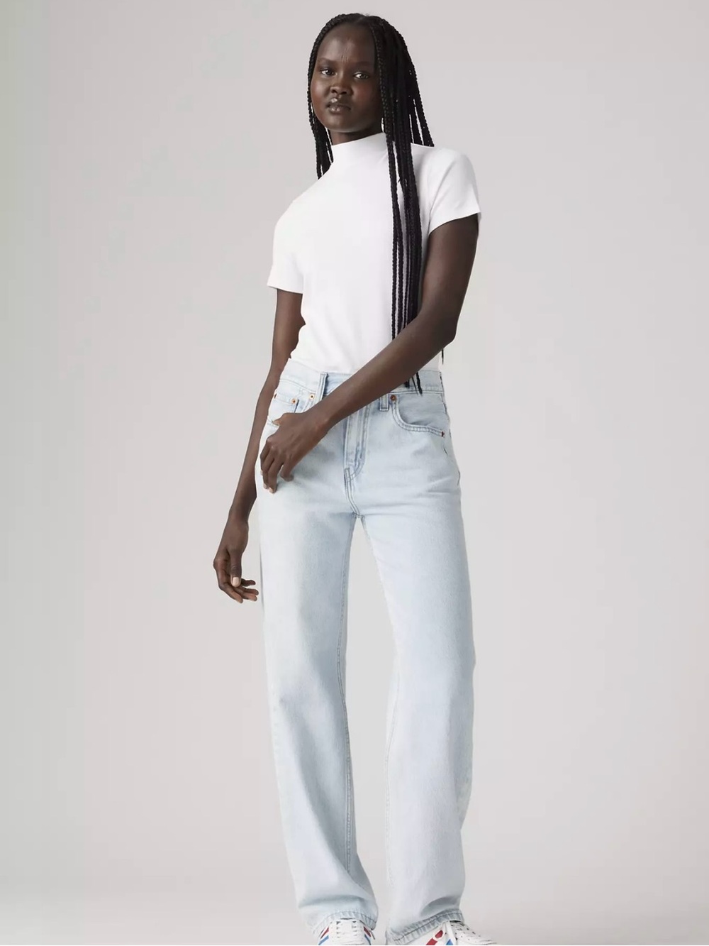 Levi's Straight Leg Jeans in Light Blue Wash